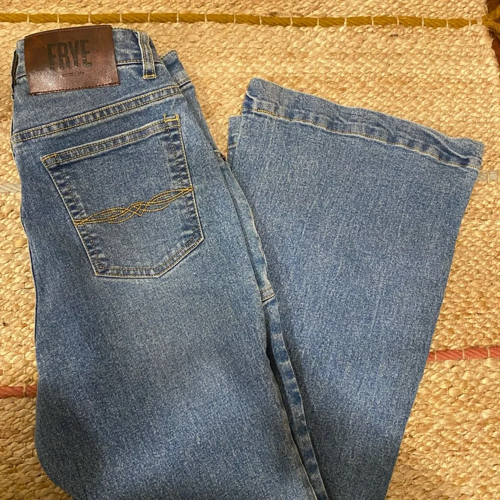 Frye Flare Jeans WOMENS size 25 - Picture 5 of 12